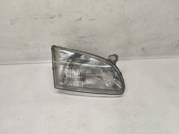 PHARE DROIT TOYOTA - Vue 1